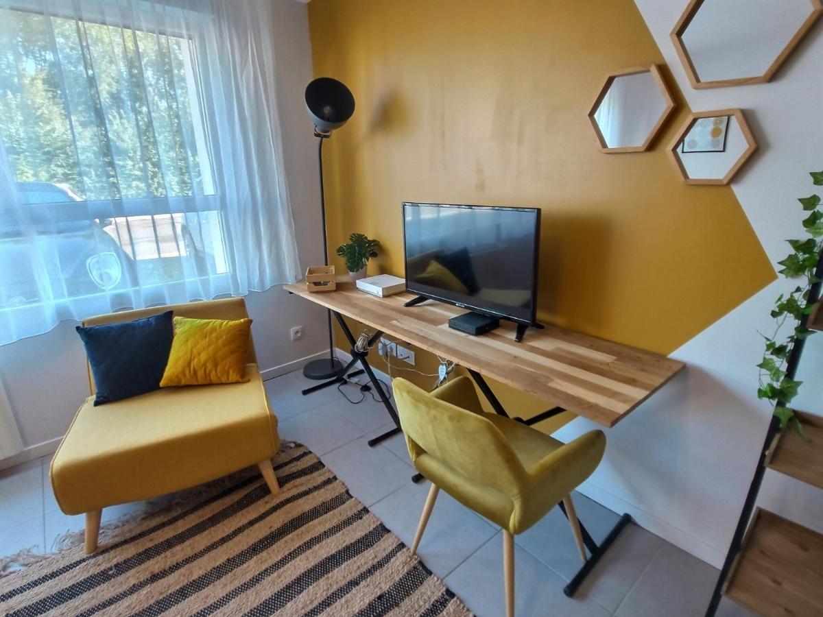 Studio LE JUNGLE - ROISSY CDG - Parc Astérix - PARIS Moussy-le-Neuf Extérieur photo